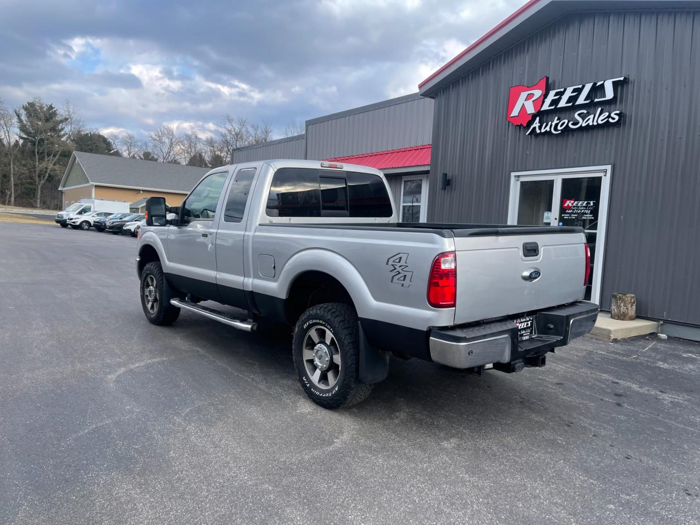 2015 Silver /Black Ford F-250 SD Lariat SuperCab 6.5ft. Bed 4WD (1FT7X2B61FE) with an 6.2L V8 OHV 16V engine, 6-Speed Automatic transmission, located at 547 E. Main St., Orwell, OH, 44076, (440) 437-5893, 41.535435, -80.847855 - Photo#11